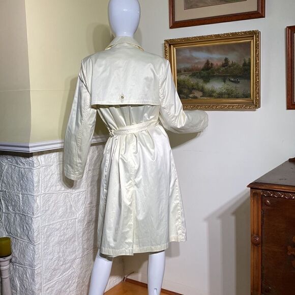 Nuage Ivory White Satin Classic Belted Trench Coat - Picture 3 of 13
